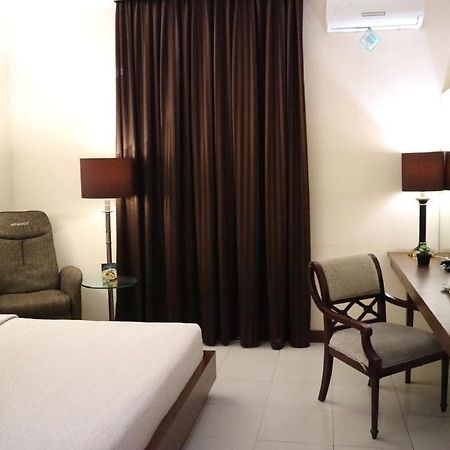 Excellent Seven Boutique Hotel บันดุง ภายนอก รูปภาพ